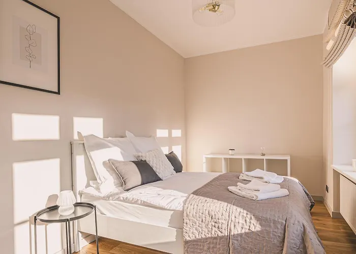 2homerent Dluga 14 Kamienica W Centrum Poznania ポズナン