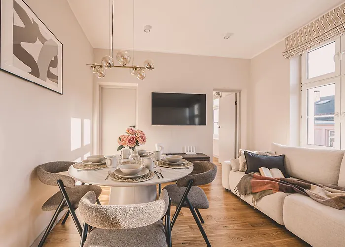 2homerent Dluga 14 Kamienica W Centrum Poznania アパート